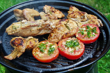 poulet et tomates au barbecue