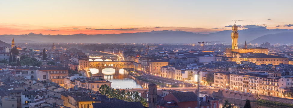 Arno River and Ponte Vecchio at sunset, Florence