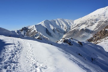 montagnes iraniennes en hiver
