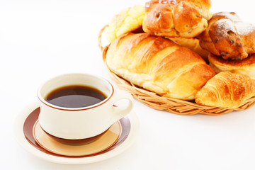 おいしそうなパンとコーヒー