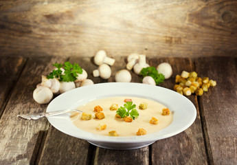 plate of mushroom soup