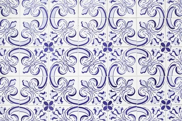 Foto op Plexiglas Typical old Lisbon tiles © esebene