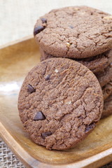 macadamia nut cookies with chocolate