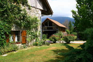 une maison à la campagne
