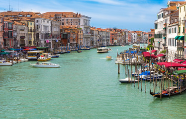 Obraz na płótnie Canvas View of Grand Canal of Venice from Bridge Rialto, Venice. Italy