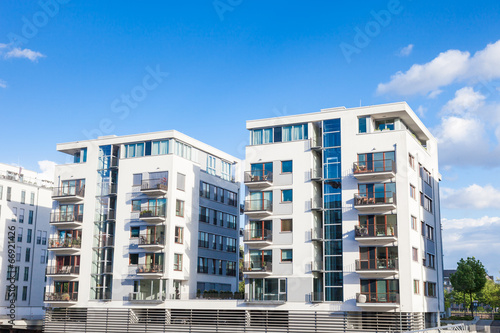 Moderne Häuser Deutschland Kaufen quot moderne h 228 user in deutschland wohnungen quot stockfotos und Moderne Häuser Deutschland Kaufen quot moderne h 228 user in deutschland wohnungen quot stockfotos und