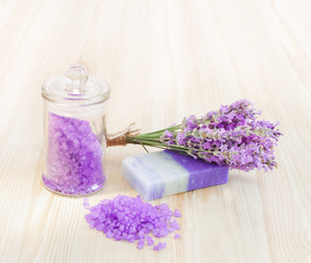 Obraz na płótnie Canvas Lavender bath salt and soap.