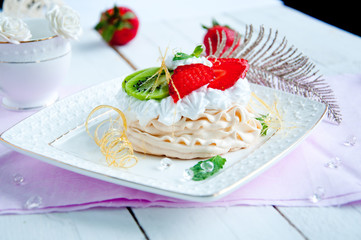 Pavlova cake