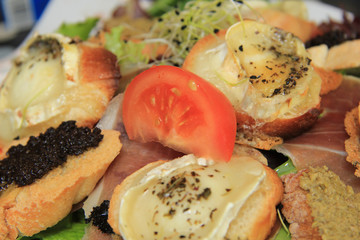 Goat cheese salad