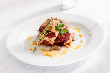beetroot pancakes with meat sauce