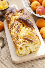 Apricot cake