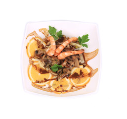 Shrimp salad with mushrooms.