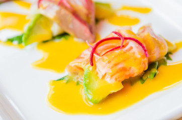 Sashimi avocado japanese food