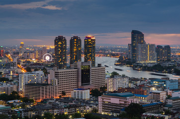 Fototapeta na wymiar Bangkok cityscape at twilight time