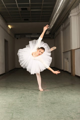 Mädchen beim Ballett © Peter Atkins