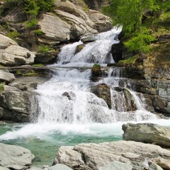 Fototapeta na wymiar Lillaz Wasserfall - Lillaz waterfall 02