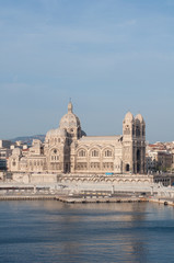Fototapeta na wymiar entrée du port de Marseille