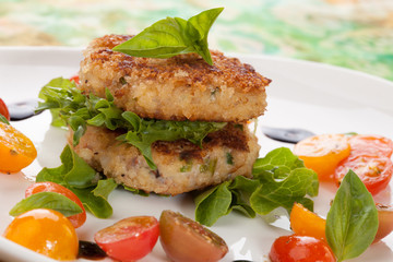 Crab Cakes and Tomato Salad