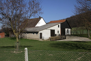 Fototapeta na wymiar Bauernhof in Aerzen-Laatzen