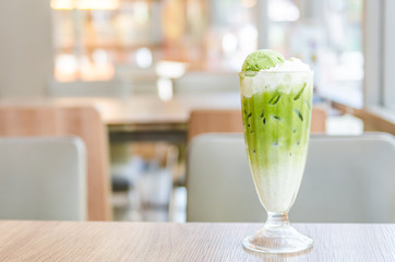 Iced green tea