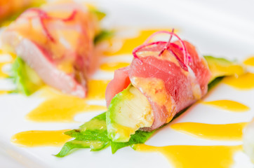 Sashimi avocado japanese food