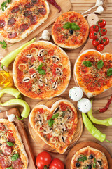 Fototapeta na wymiar Italian pizza table