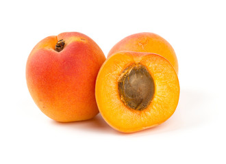 Fototapeta na wymiar apricots isolated on white