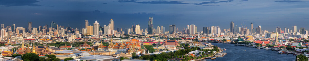 Fototapeta premium Landscape of Thai's king palace