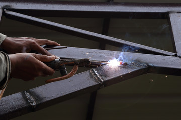 electric welding connecting construction metal