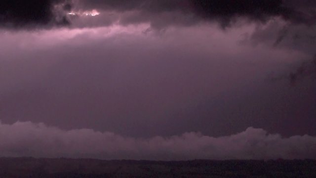 Gewitter mit Blitz in Zeitlupe