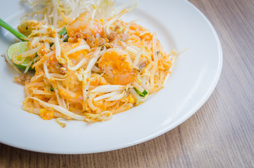 Pad thai