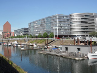 Fototapeta na wymiar Duisburg - Innenhafen