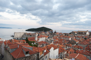 Fototapeta na wymiar Kroatien, Dubrovnik, Blick zur Altstadt von Dubrovnik