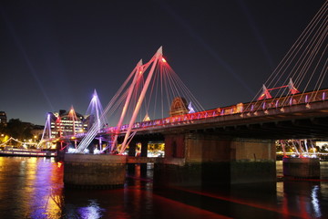 Fototapeta na wymiar ロンドンの橋