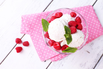 Creamy ice cream with raspberries