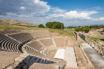 Fototapeta na wymiar the amphitheater of Pergamos, southwest Turkey