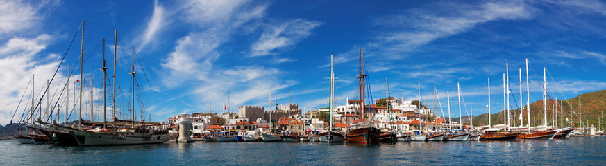 Fototapeta na wymiar Marmaris city with fortress and marina, view from sea, Turkey