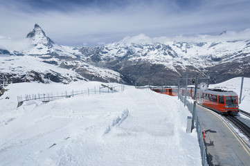 Fototapeta na wymiar Train and mountain Matterhorn