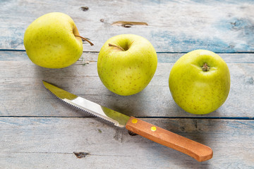 apple green