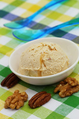 Walnut, pecan and caramel ice cream