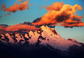 Obraz premium Alpine landscape in Cordilera Blanca, Peru, South America