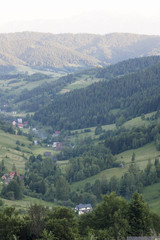 Fototapeta na wymiar Tatry Wysokie widziane ze zbocza Gorca, Gorce, Polska