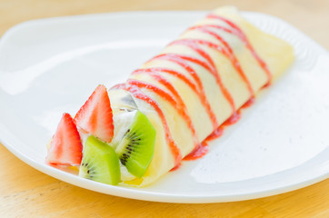 Fruit crepe cake