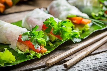 Spring rolls with vegetables and chicken