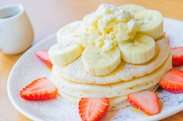 Pancake strawberry banana