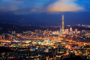 Fototapeta na wymiar Skyline of Xinyi District in downtown Taipei, Taiwan