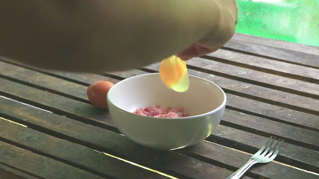 Cooking pork omelette