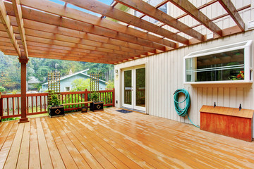 Walkout deck with attached pergola - obrazy, fototapety, plakaty