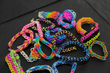 assortiment de bracelets