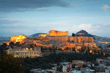 Gordijnen Akropolis gezien vanaf Filopappou Hill, Athene. © milangonda